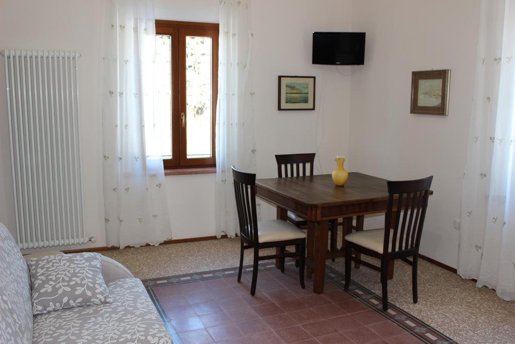 אימולה Locanda Donna Laura חדר תמונה