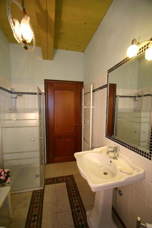אימולה Locanda Donna Laura חדר תמונה